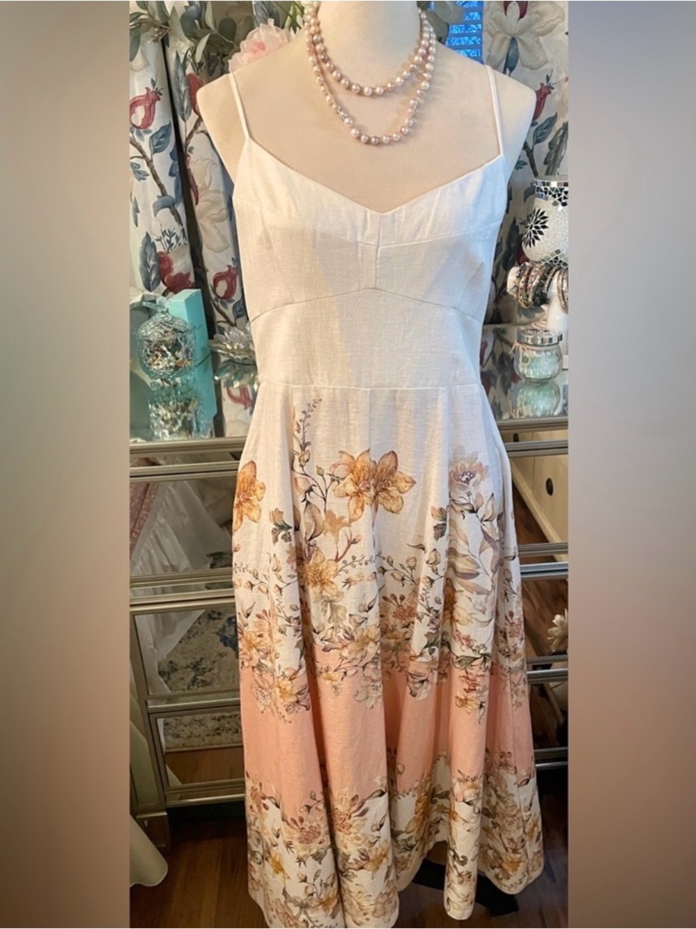 NWOT Joie Charming Floral Linen Midi Dress w/Sweetheart Neckline. M.